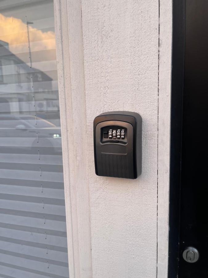 The Black Door. スタヴァンゲル エクステリア 写真